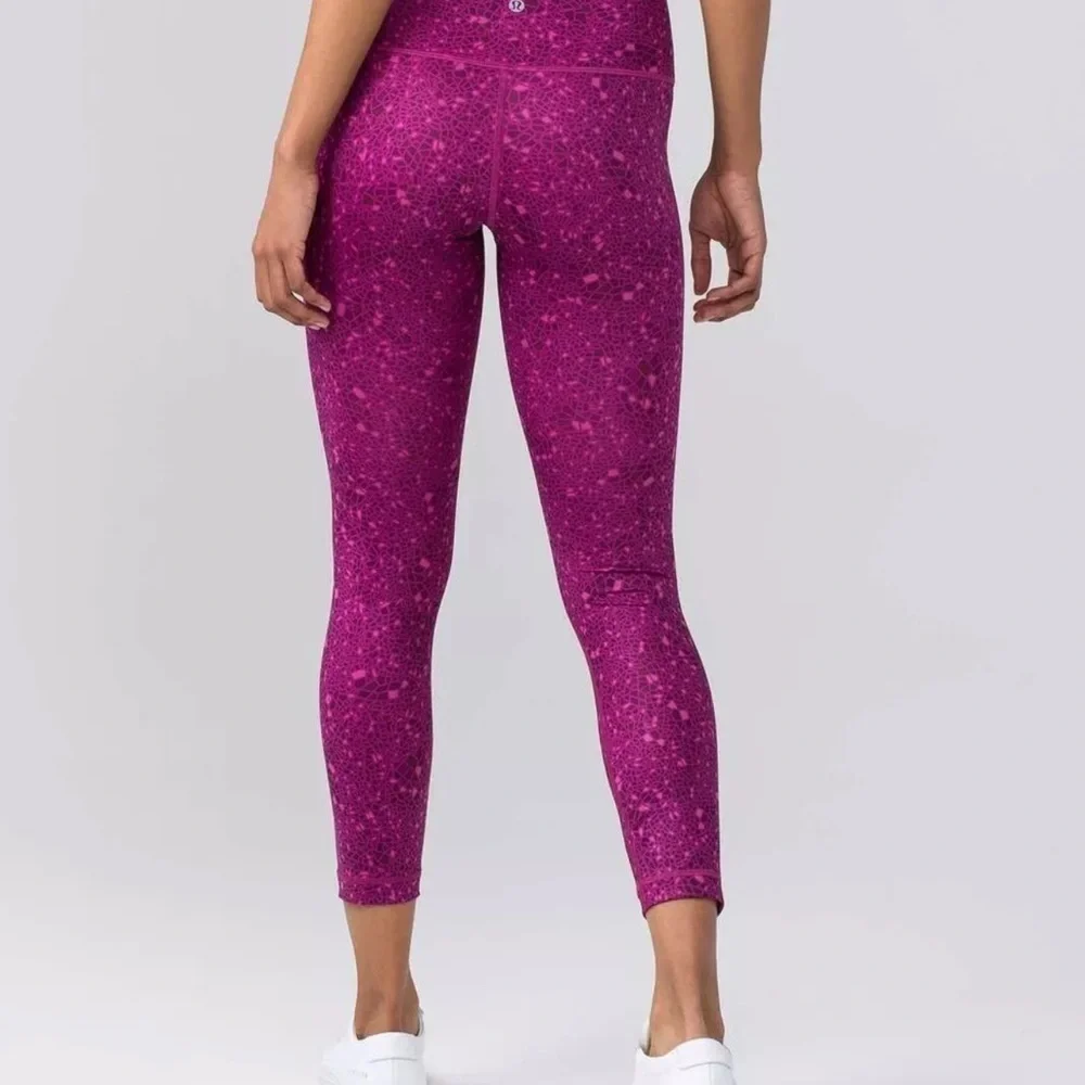 LULULEMON High Times Pant Full-On Luxtreme Paradise Geo Regal Plum